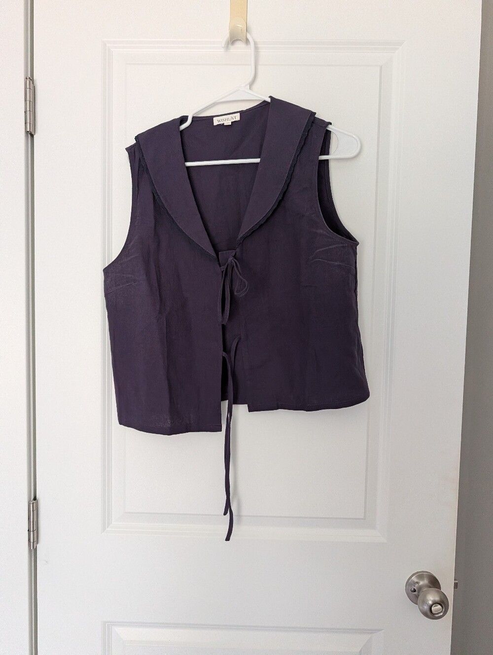 Sleeveless Sailor-Collar Tie-Front Tank Top in Deep navy